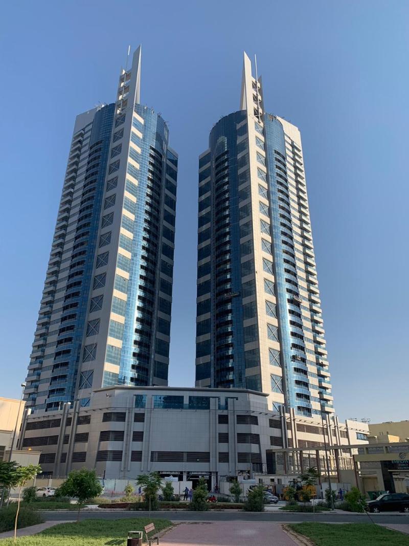 Millennium Place Barsha Heights Hotel Дубай Екстериор снимка